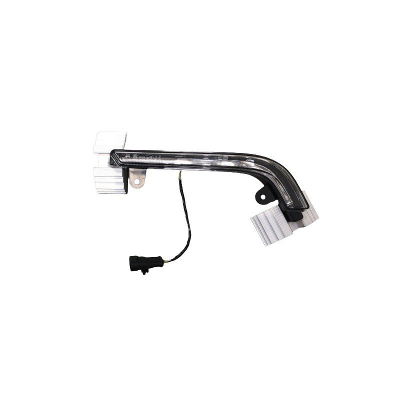 LUZ DE DÍA DERECHA AIXAM  800BL152